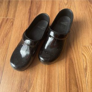 DANSKO nursing shoes